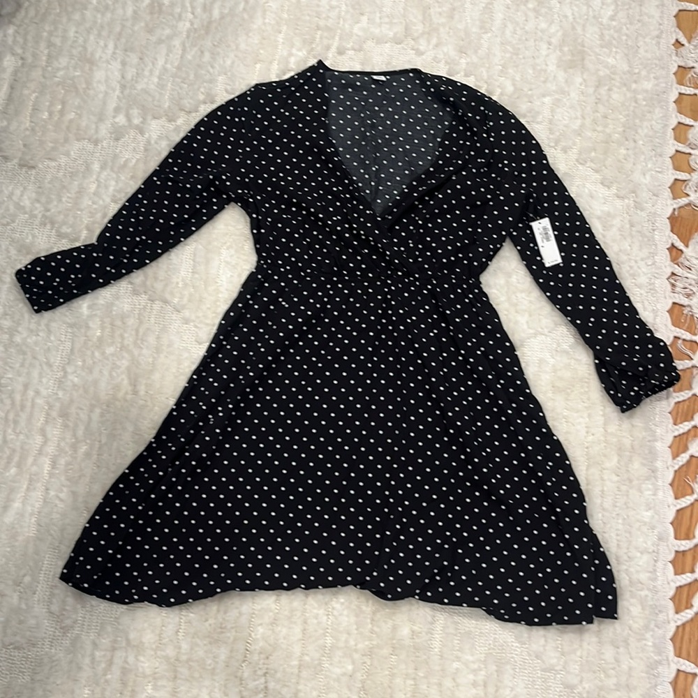 NWT Old Navy Polka Dot cross top size M